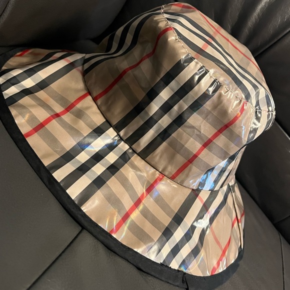 Y2K Waterproof Plaid Bucket Hat - Picture 3 of 6